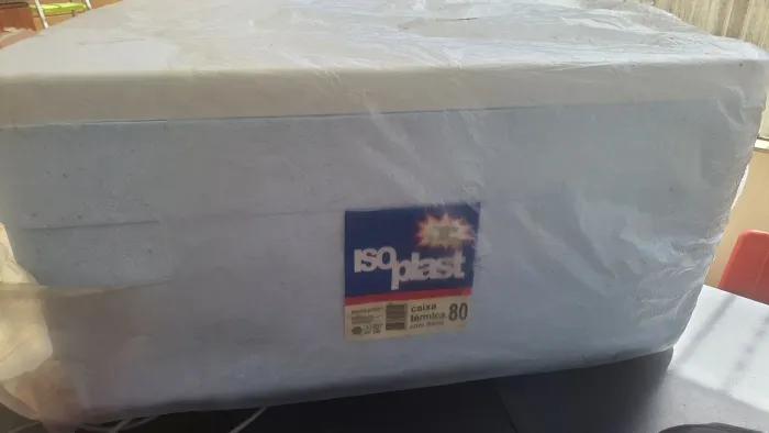Isopor para bebidas 80 litros com dreno