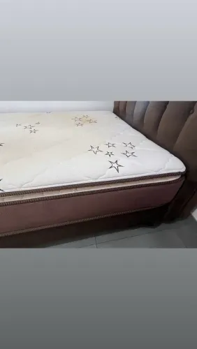 Colchão com base 