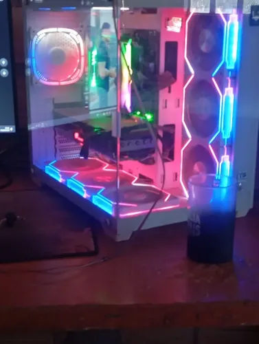 Raízen 7 5700x RTX 3070 leia a descrição