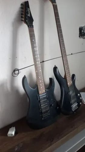 Guitarra e Baixo