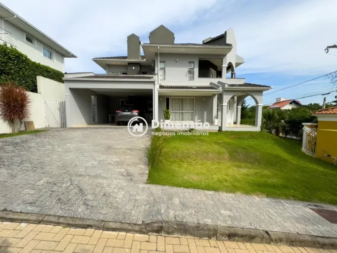 CASA COM 3 SUITES - SANTO ANTÔNIO DE LISBOA - FLORIANÓPOLIS