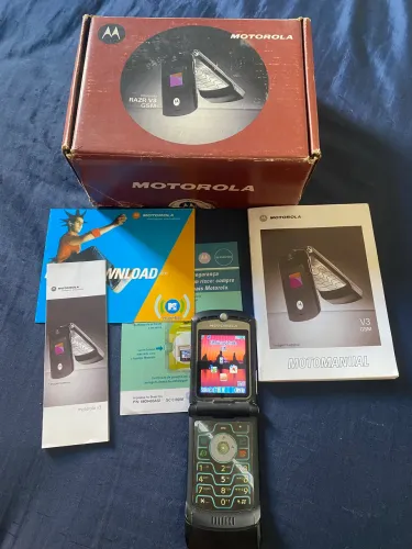 Motorola V3 Original Na Caixa - Leia a Descrição