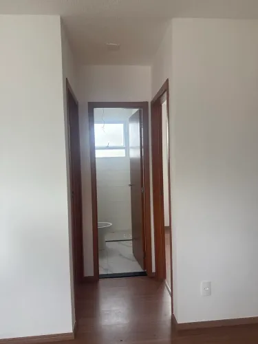 Aluguel quarto compartilhado masculino - Trilha da Serra - Uberlândia - com piscina