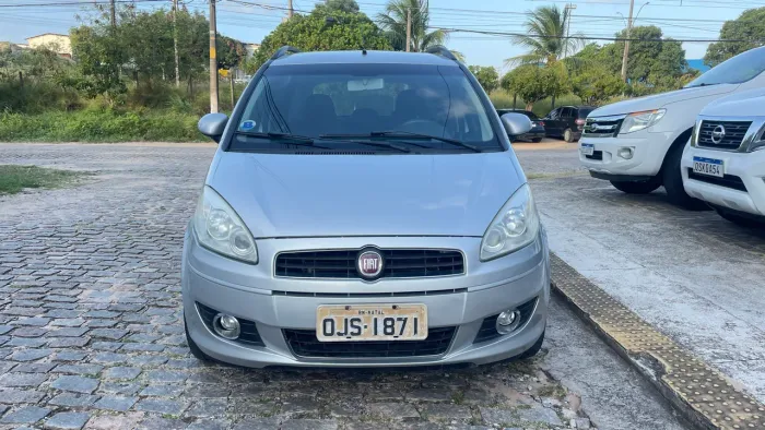 Fiat Idea Attractive 1.4 Fire Flex 8V 5P 2013
