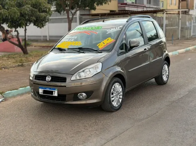 Fiat Idea Attractive 1.4 Fire Flex 8V 5P 2012