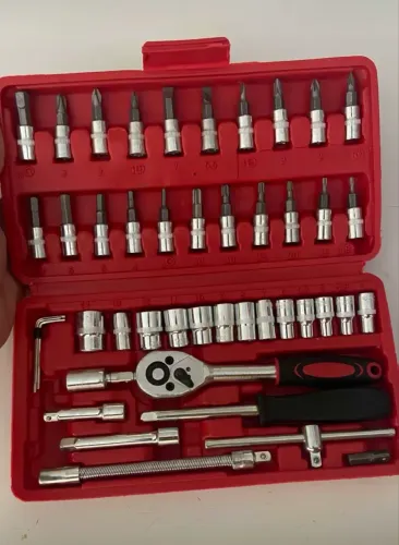 108 PEÇAS DE SOQUETES E CHAVE CATRACA COM ENCAIXE 1/4
