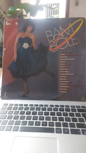 LP - Bambolé, novela