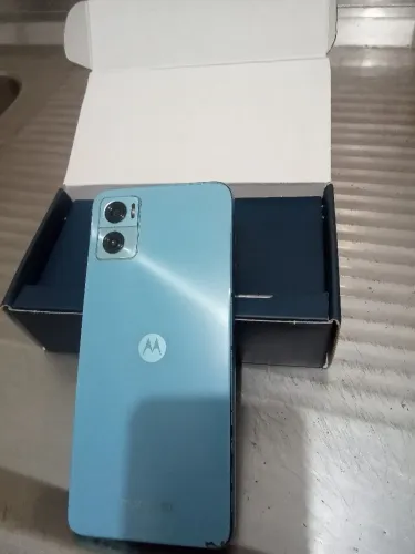 Moto E22 com defeito