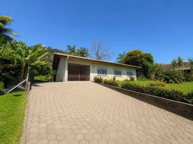Casa com 3 dormitórios à venda, 220 m² por R$ 1.490.000,00 - Velha Central - Blumenau/SC