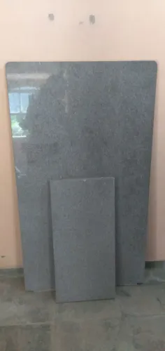 Mesa em granito (de parede)