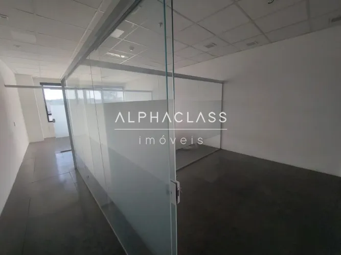 Vendo sala comercial em Alphaville - Edifício Cea 1