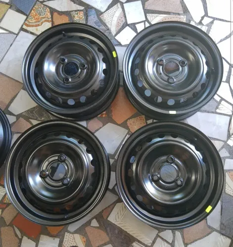 Rodas Renault Kwid aro 14 