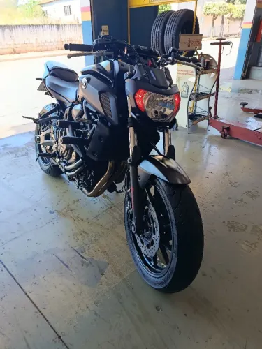 Moto muito nova