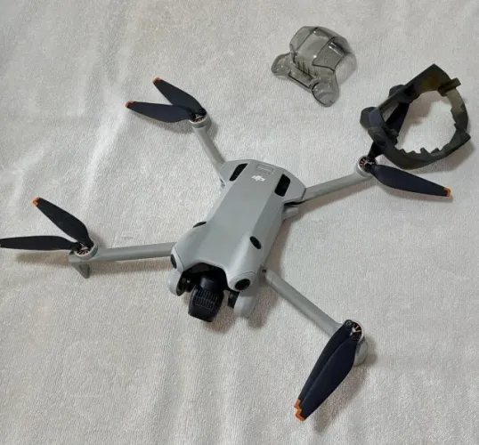 Drone DI Mini 4 Pro (aeronave-sucata para peças).