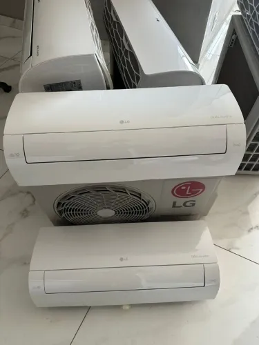 Ar condicionado bisplit 9.000 cada evaporadora