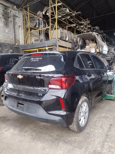 Onix plus turbo LTZ hatch baixado Detran para peças 