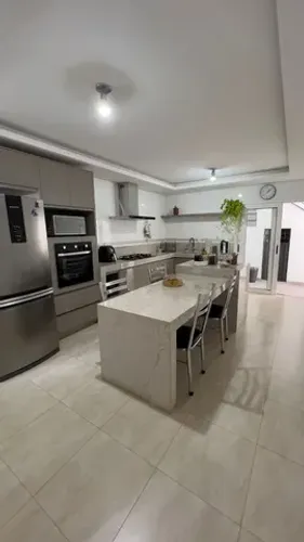 Ótima casa a venda no Santa Maria em Varginha MG