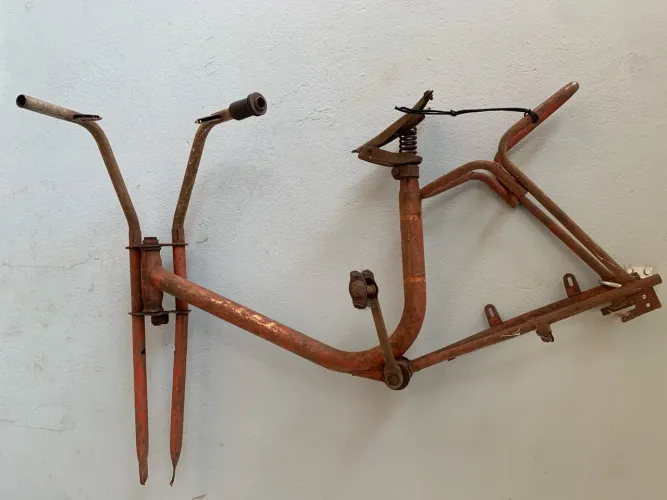 QUADRO DE ANTIGA BICICLETA BERLINETA CROSS DA CALOI ANOS 80