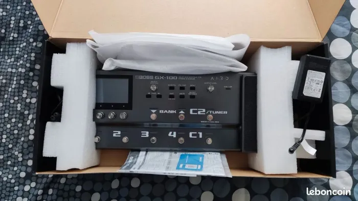 Pedaleira Nova Boss GX-100 Guitar Effects Processor