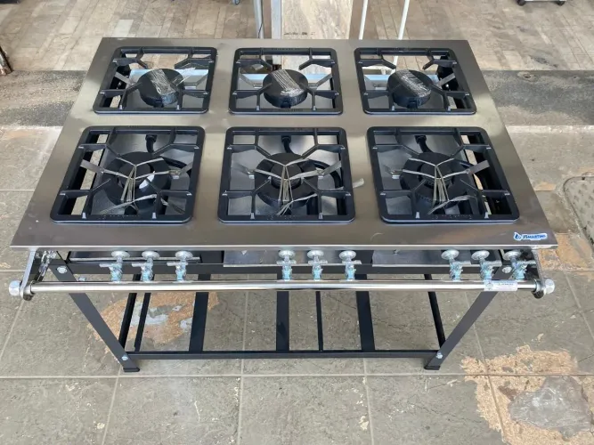 Fogão Industrial Com Acabamento Em Inox 6 Bocas