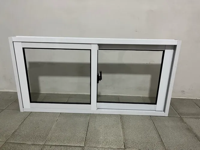Janela de Correr 1m X 1m 