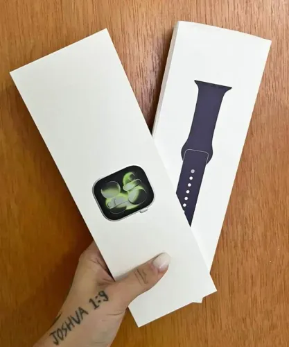 Apple Watch S11 42mm Novo - 1 ano de garantia - loja Física - 18X