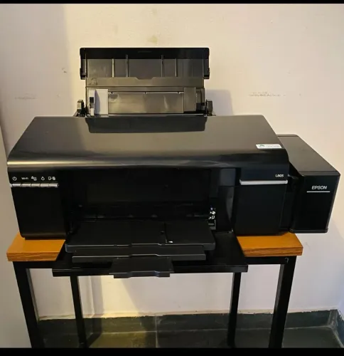 Impressora Epson L805 - Perfeita para suas impressões!