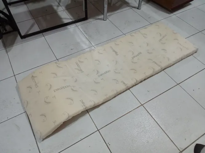 Colchonete Solteiro de espuma 