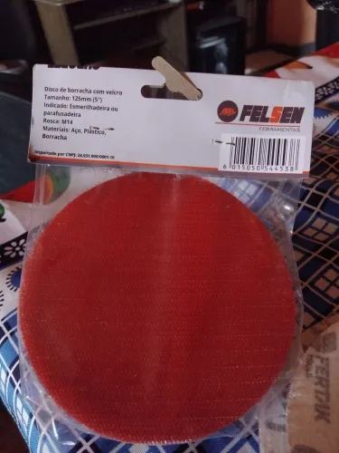 Discos de lixadeira novos na embalagem