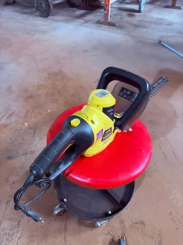 Aparador de cerca viva