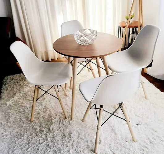 Conjunto de Mesa 70cm com 4 cadeiras eiffel, web ou colmeia! R$599,00