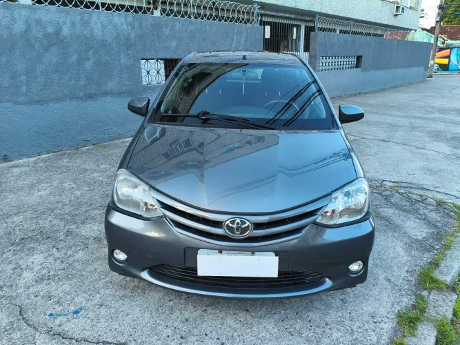 Toyota Etios X 1.3 Flex 16V 5P Mec. 2016