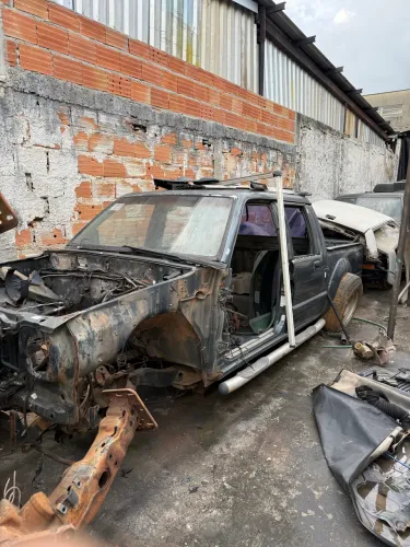 Peças l200 quadrada ano 2002 2.5 diesel 