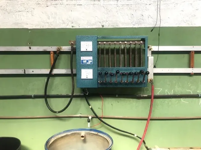 Reostato para galvanoplastia de 1000 amperes 12 volts. 