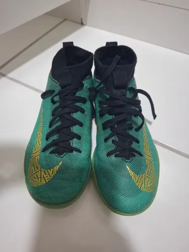 Chuteira Nike Tamanho 30