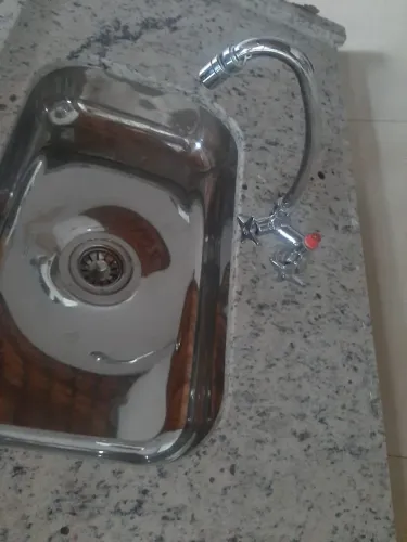 Cuba Inox com Torneira Gourmet e pia de marmore