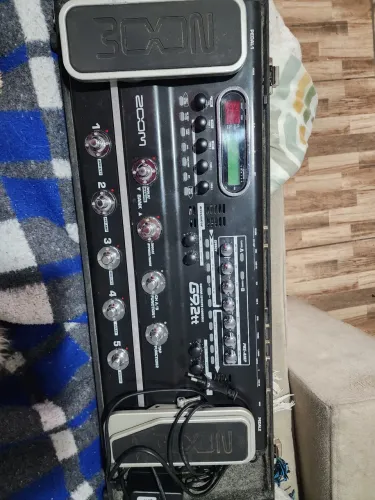 Pedaleira Zoom G9.2tt - vendo