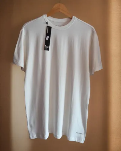 Camiseta Branca Edge - Conforto e Estilo