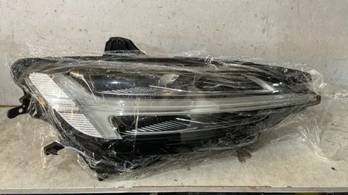 Farol Volvo S60 2020 2021 22101853