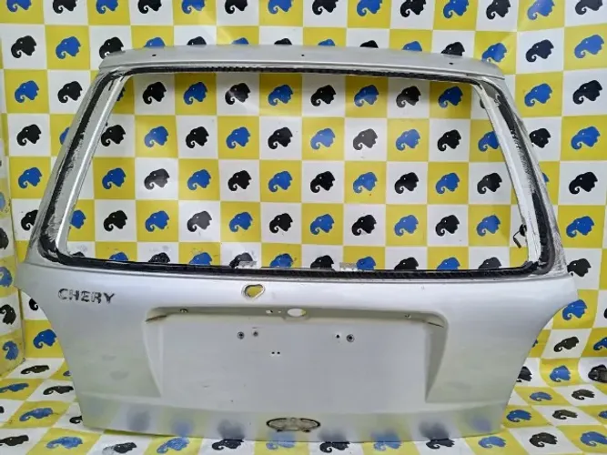 Tampa Traseira Original Sem Vidro Chery QQ 2011 a 2015 Act 1.0