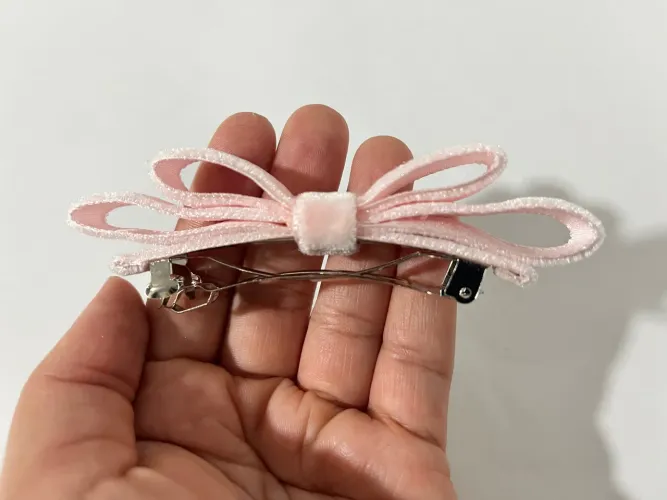 Presilha de cabelo laço rosa de veludo 