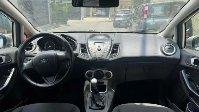 Ford Fiesta 1.5 16V Flex Mec. 5P 2015