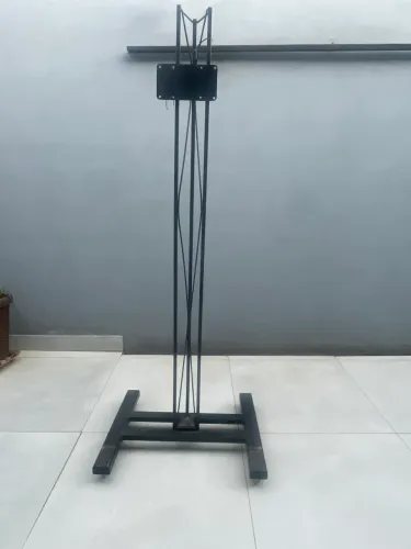 Suporte para TV - área de lazer / Bar