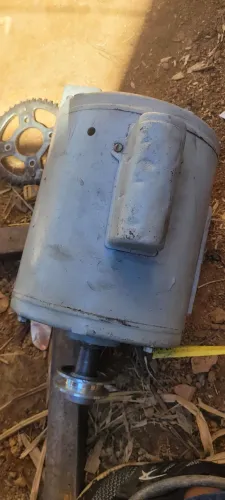 Motor elétrico 127/220