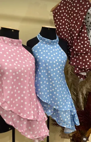 Moda feminina atacado tendência e peças de alta giro.
