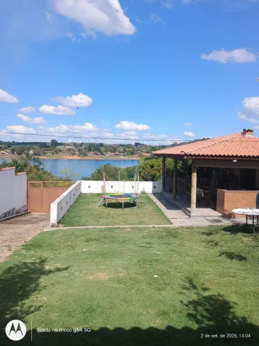 Rancho frente lago de Furnas