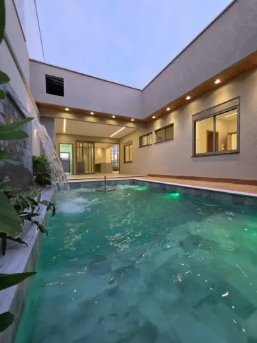 EXCELENTE CASA COM 3 SUÍTES NO RESIDENCIAL BARRAVENTO GOIÂNIA/GO