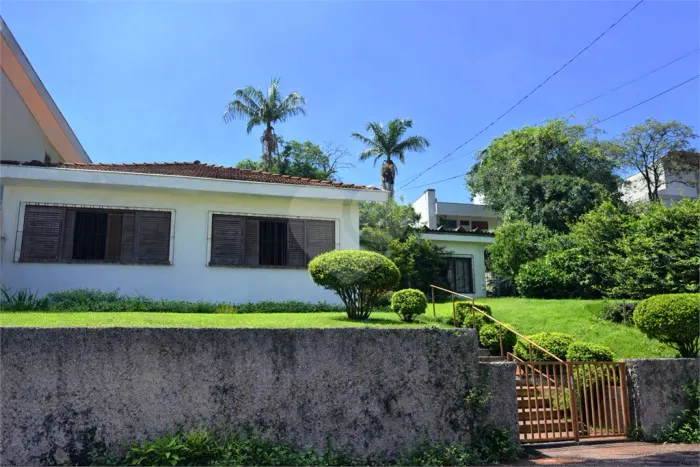 Casa térrea com 3 quartos à venda ou para locação em Vila albertina - SP