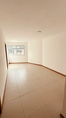 ALUGO APARTAMENTO 2 QUARTOS COM SUÍTE