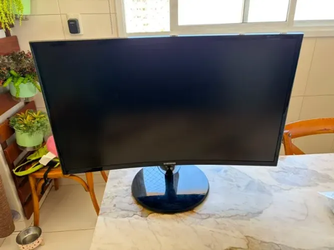 Monitor Samsung 27" Curvo